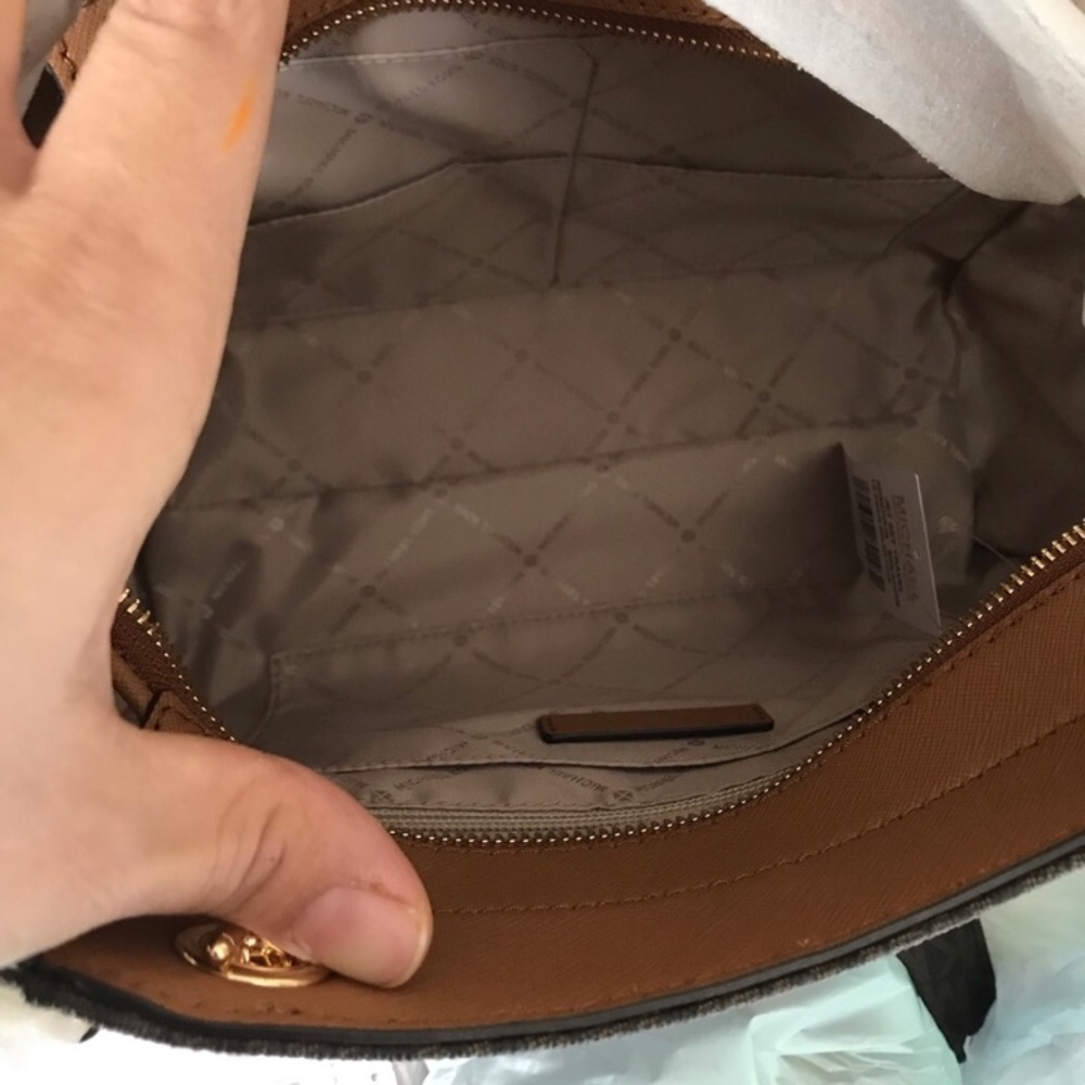 Michael Kors Large chain tote bag &matching wallet - Picture 6 of 7